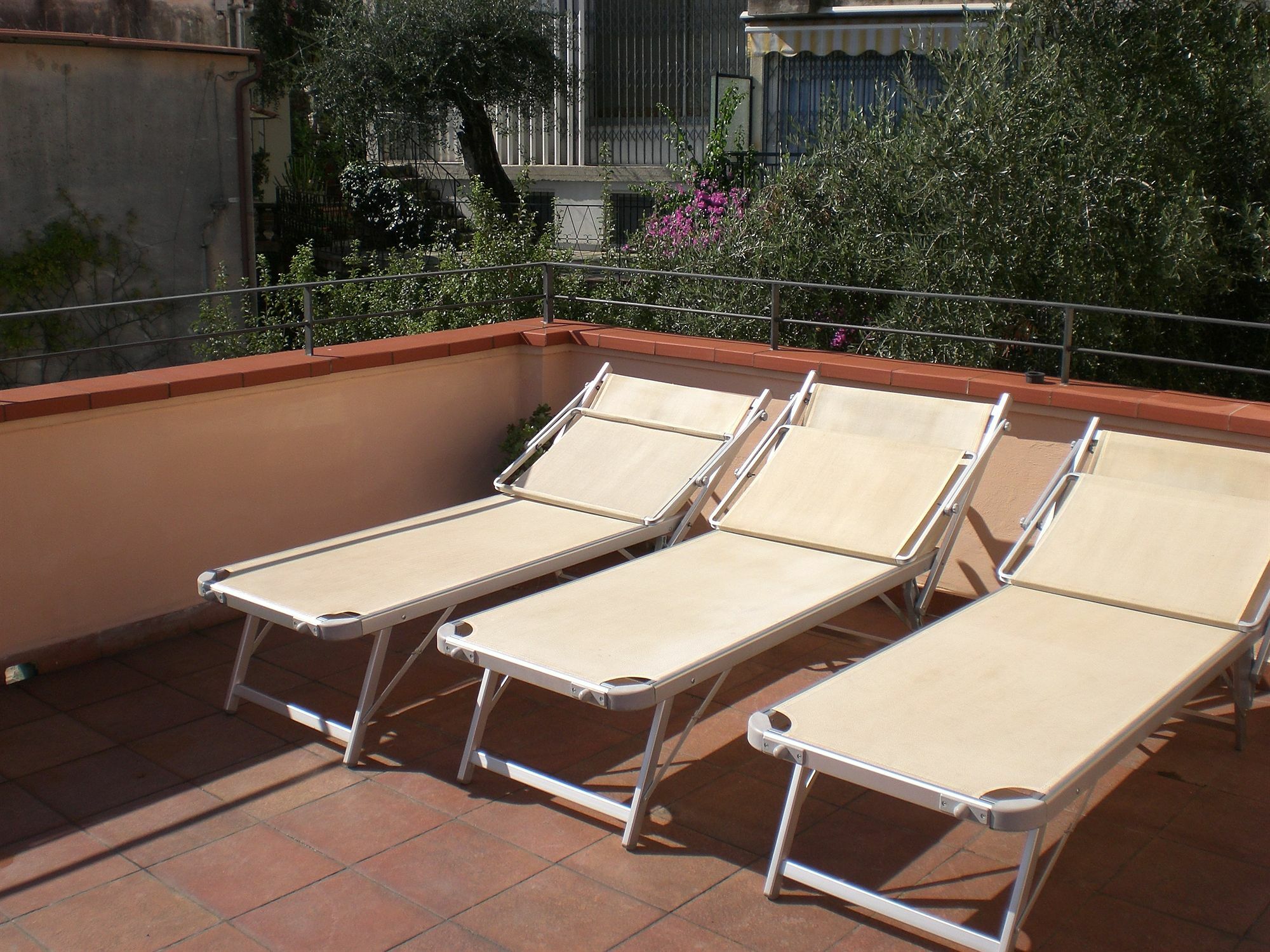 Hotel Nettuno Диано-Марина Экстерьер фото
